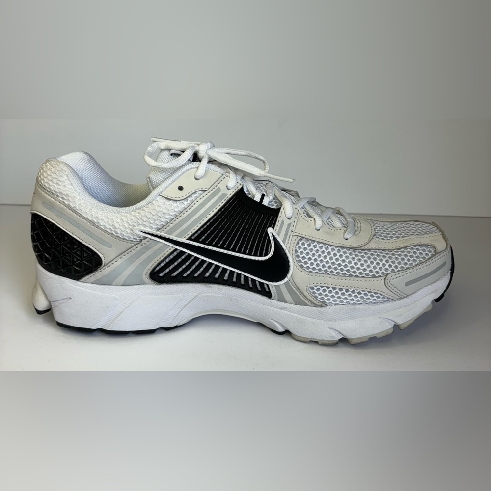Nike Zoom Vomero 5 White/ Black Men’s Shoes - Picture 7 of 11